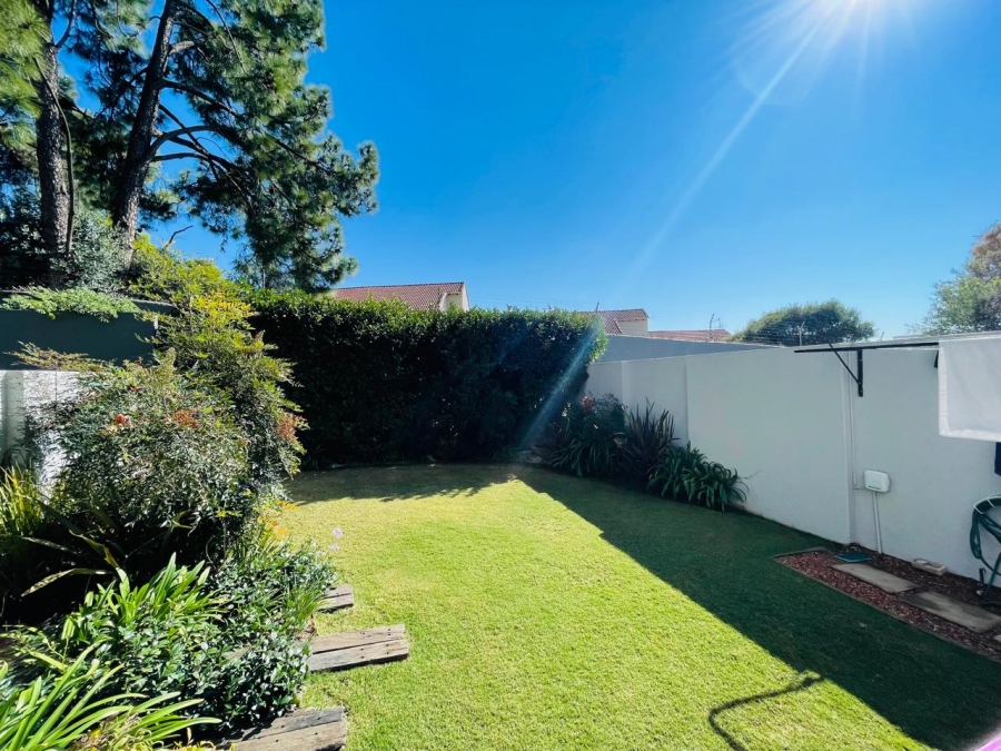 To Let 2 Bedroom Property for Rent in Morningside Gauteng