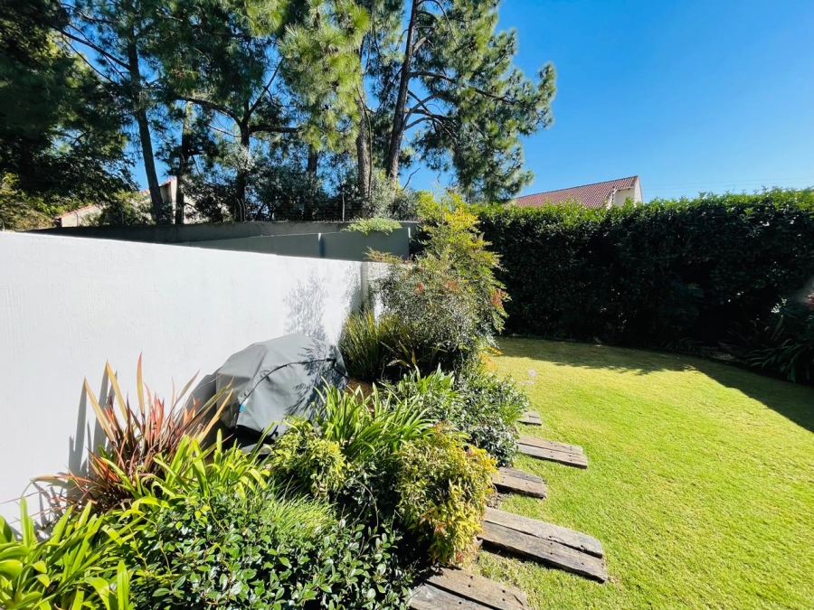 To Let 2 Bedroom Property for Rent in Morningside Gauteng