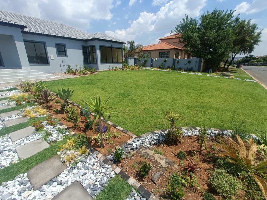4 Bedroom Property for Sale in Arundo Estate Gauteng