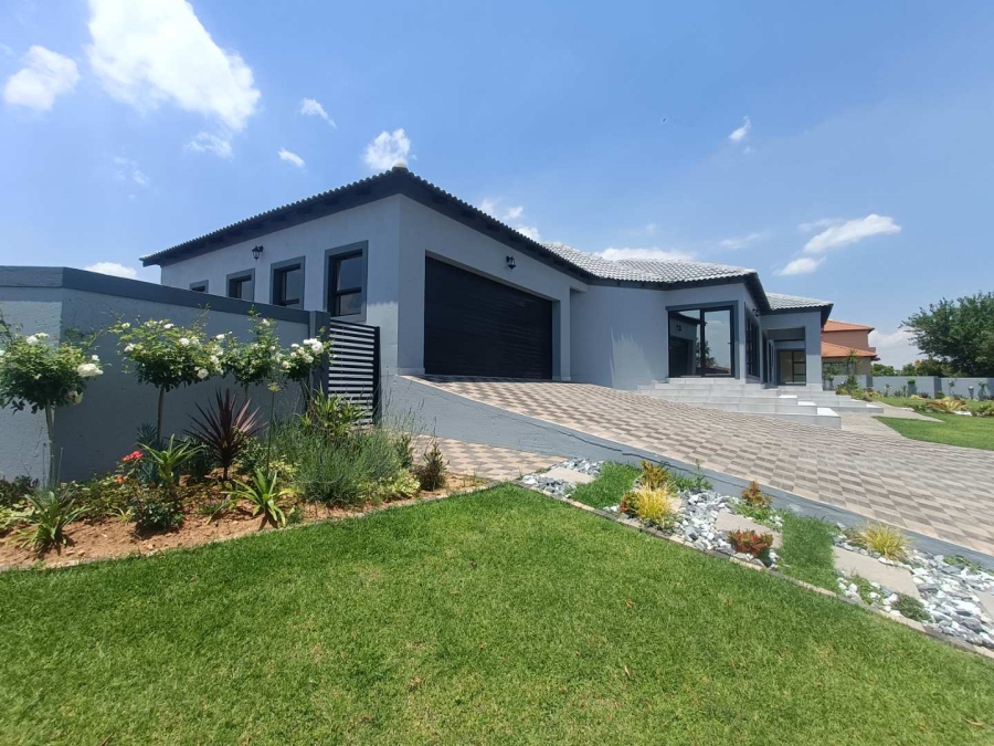 4 Bedroom Property for Sale in Arundo Estate Gauteng