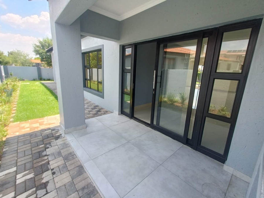 4 Bedroom Property for Sale in Arundo Estate Gauteng