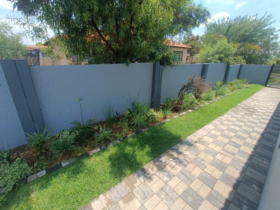 4 Bedroom Property for Sale in Arundo Estate Gauteng