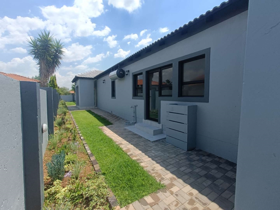 4 Bedroom Property for Sale in Arundo Estate Gauteng