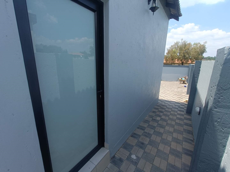 4 Bedroom Property for Sale in Arundo Estate Gauteng