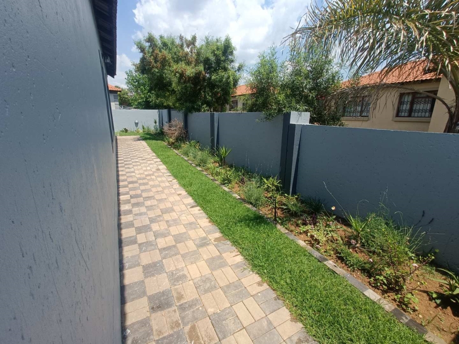 4 Bedroom Property for Sale in Arundo Estate Gauteng