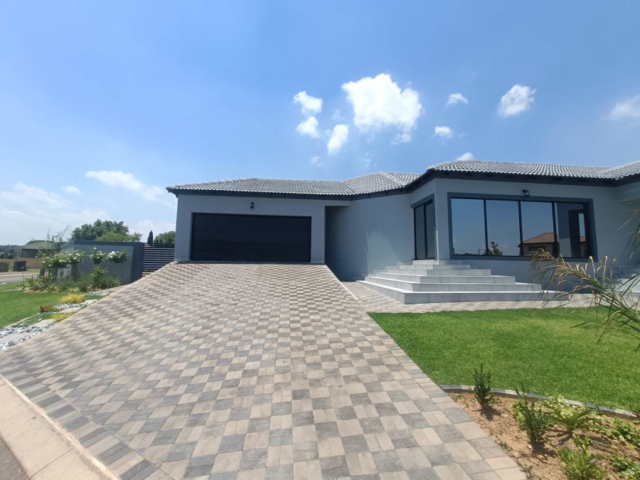 4 Bedroom Property for Sale in Arundo Estate Gauteng
