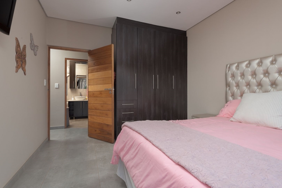 4 Bedroom Property for Sale in Eye of Africa Gauteng