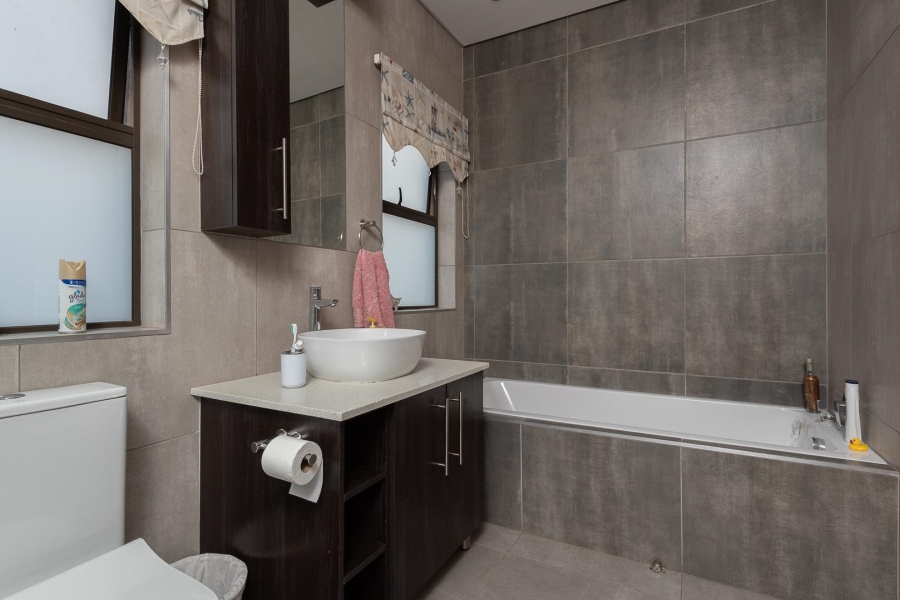 4 Bedroom Property for Sale in Eye of Africa Gauteng