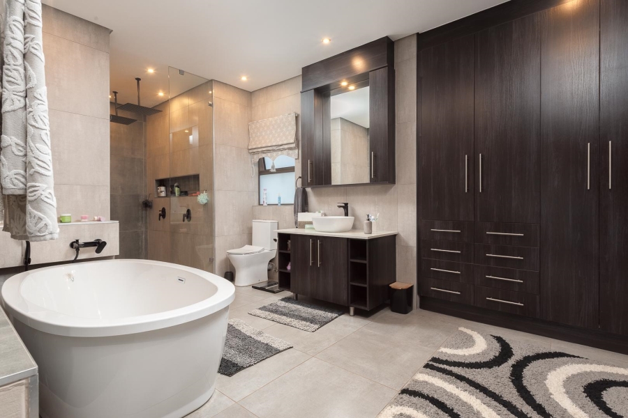 4 Bedroom Property for Sale in Eye of Africa Gauteng