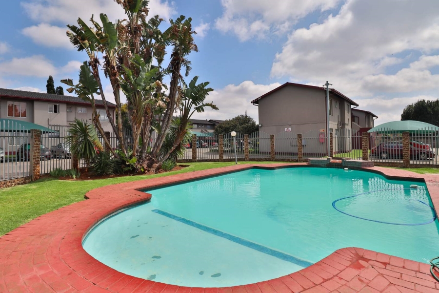 2 Bedroom Property for Sale in Benoni Central Gauteng