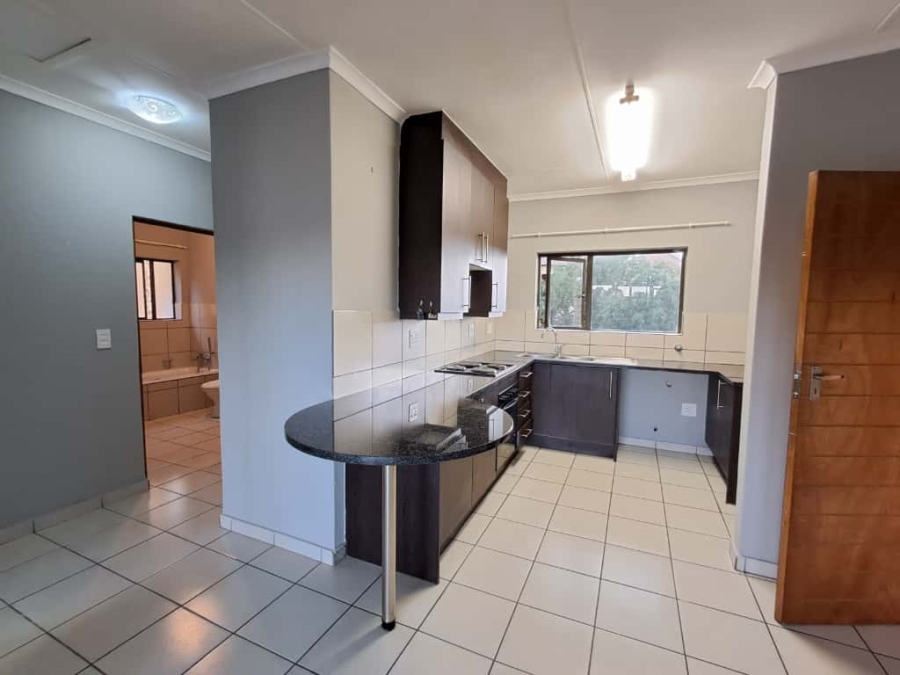 2 Bedroom Property for Sale in South Crest Gauteng