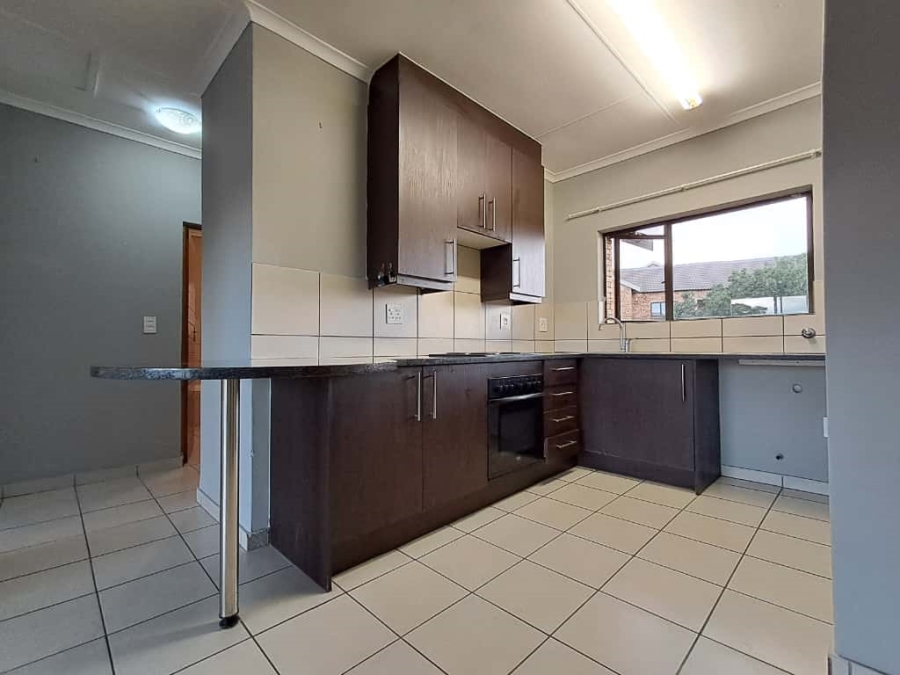 2 Bedroom Property for Sale in South Crest Gauteng