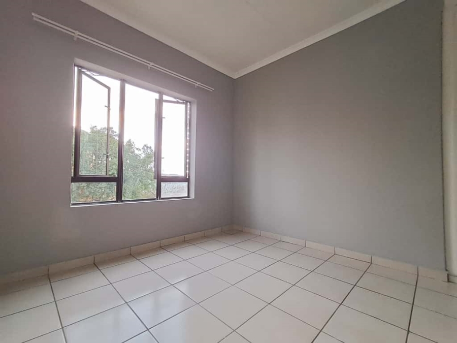2 Bedroom Property for Sale in South Crest Gauteng