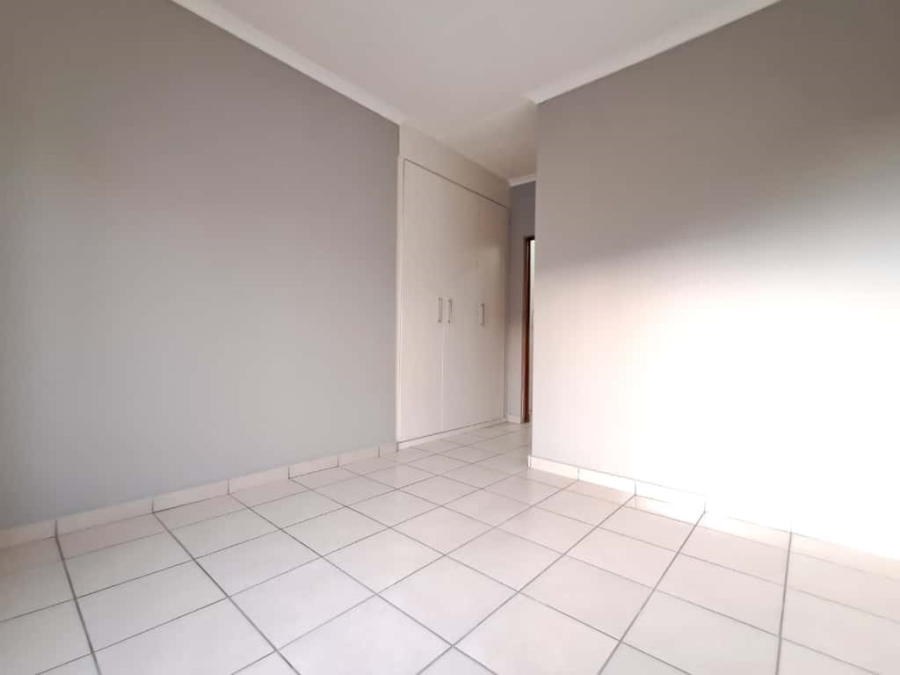 2 Bedroom Property for Sale in South Crest Gauteng