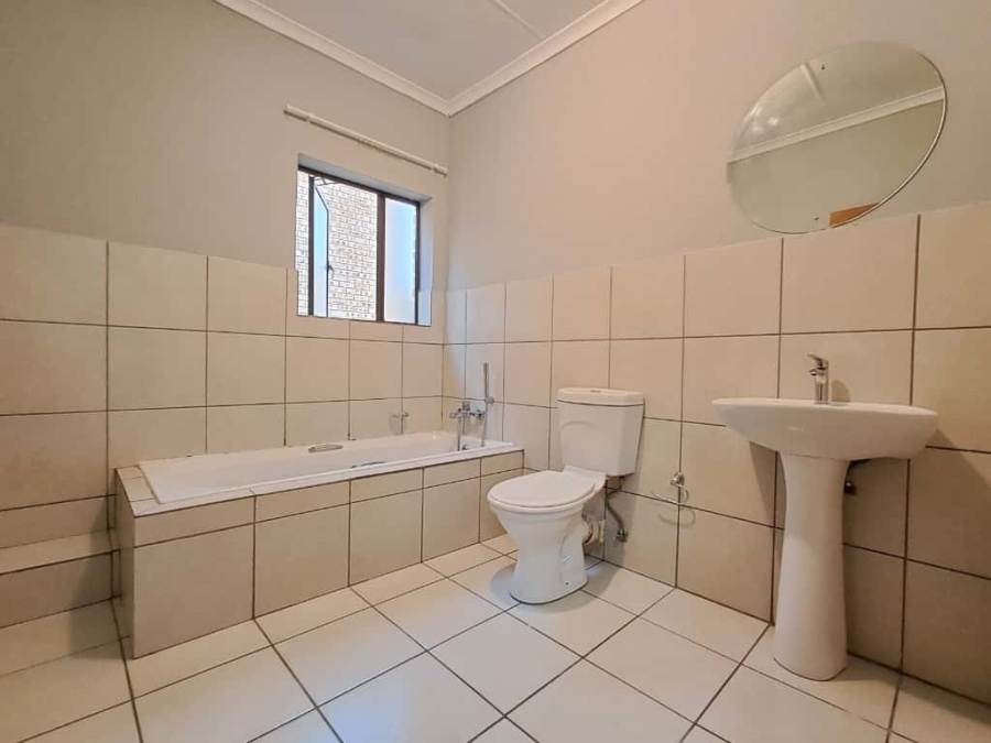 2 Bedroom Property for Sale in South Crest Gauteng