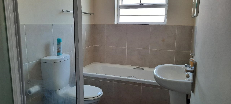 2 Bedroom Property for Sale in Rynfield A H Gauteng
