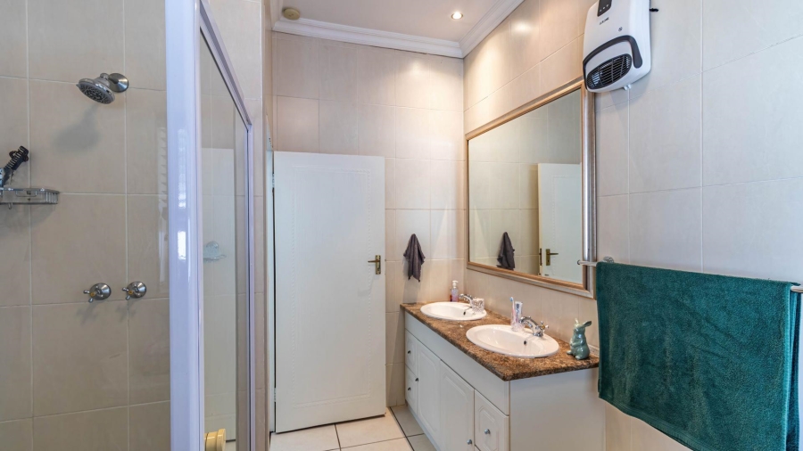 3 Bedroom Property for Sale in Midstream Estate Gauteng