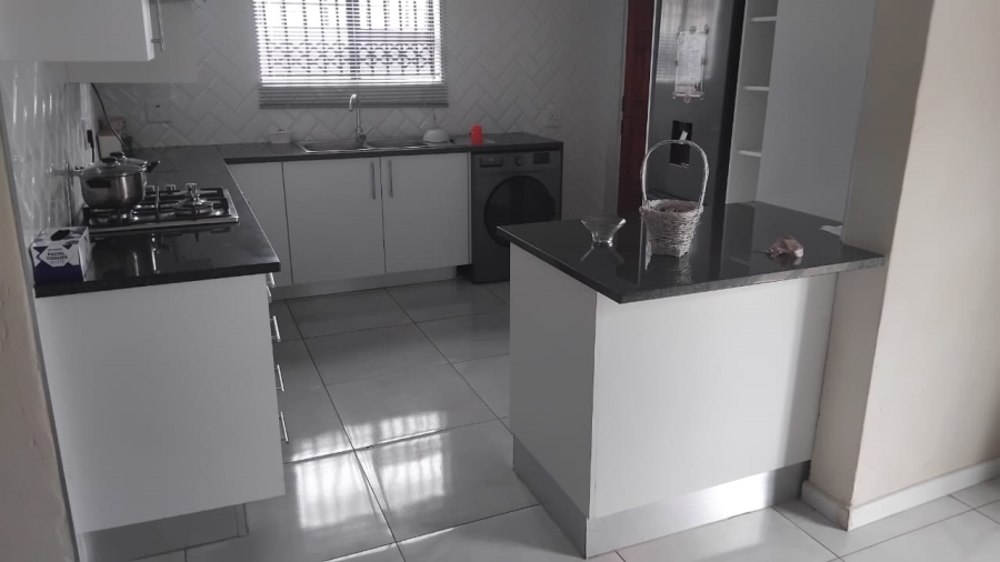 4 Bedroom Property for Sale in Ga-Rankuwa Gauteng