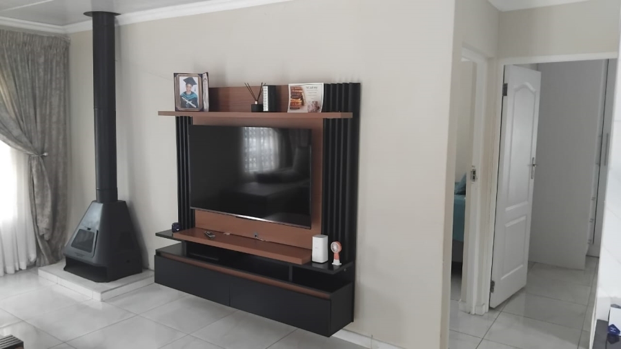 4 Bedroom Property for Sale in Ga-Rankuwa Gauteng