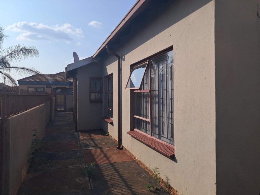 3 Bedroom Property for Sale in Ga-rankuwa Unit 17 Gauteng