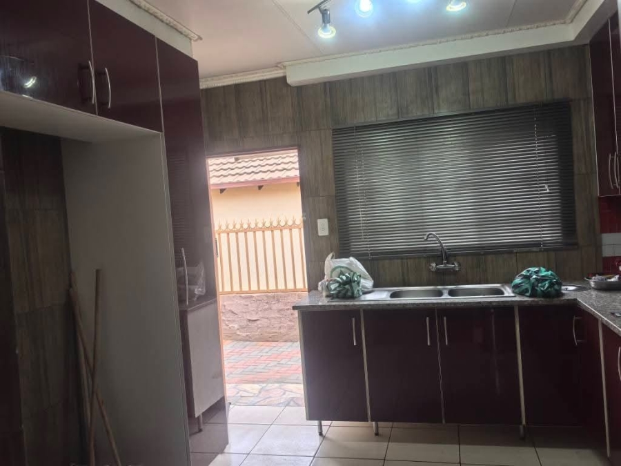 3 Bedroom Property for Sale in Soshanguve S Gauteng