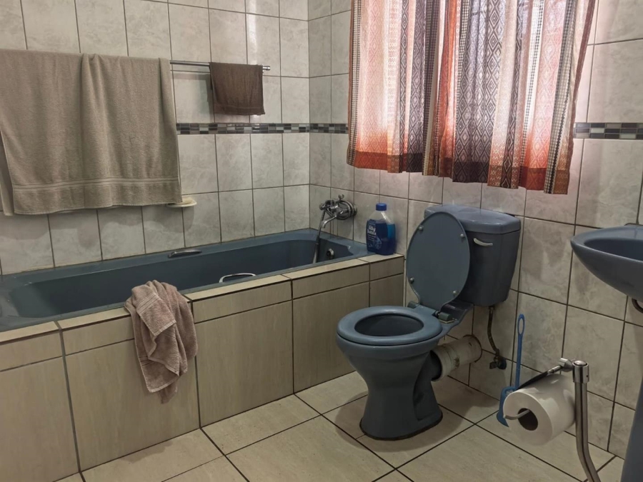 3 Bedroom Property for Sale in Soshanguve S Gauteng