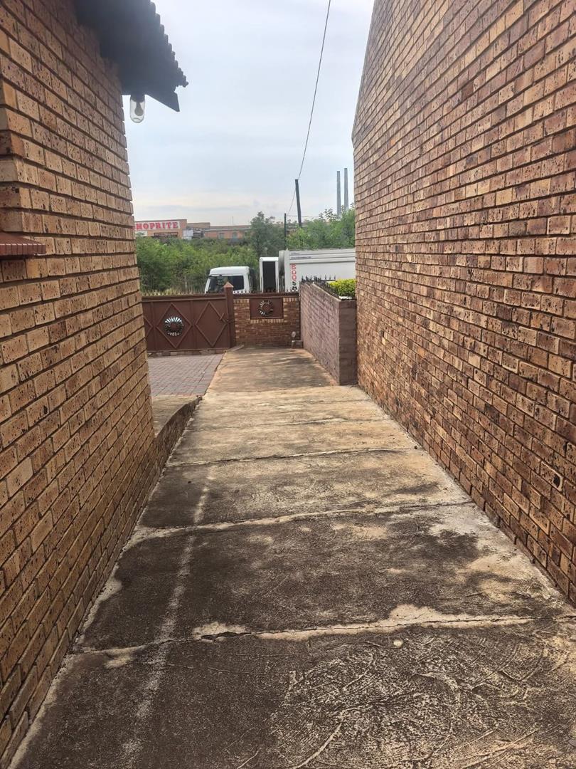 3 Bedroom Property for Sale in Soshanguve S Gauteng