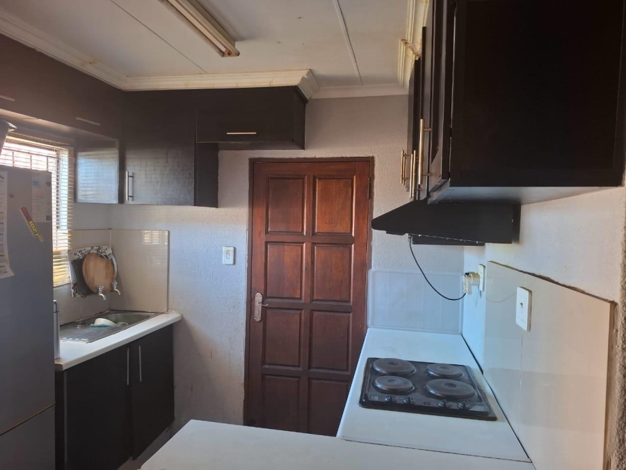 2 Bedroom Property for Sale in Soshanguve VV Gauteng