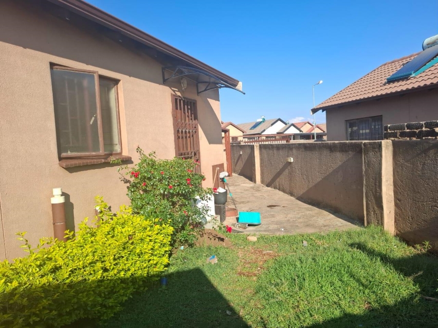 2 Bedroom Property for Sale in Soshanguve VV Gauteng