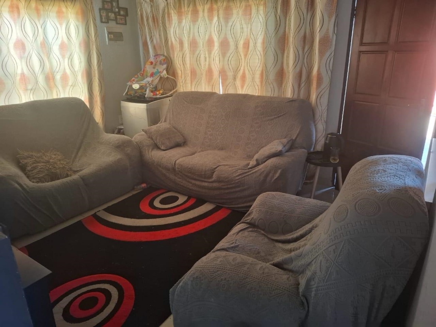 2 Bedroom Property for Sale in Soshanguve VV Gauteng