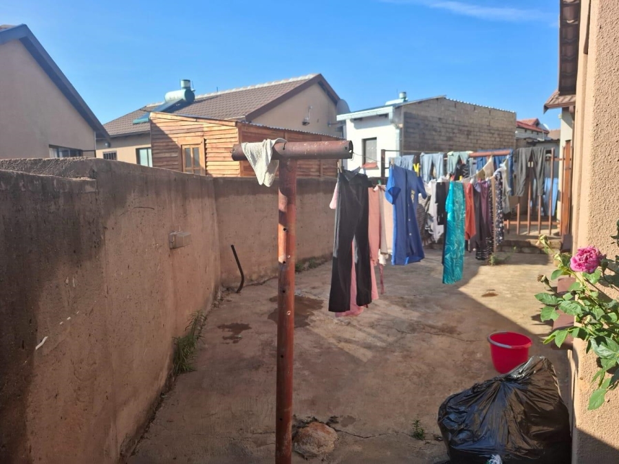 2 Bedroom Property for Sale in Soshanguve VV Gauteng