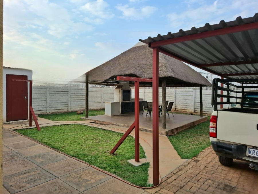 3 Bedroom Property for Sale in Soshanguve Gauteng