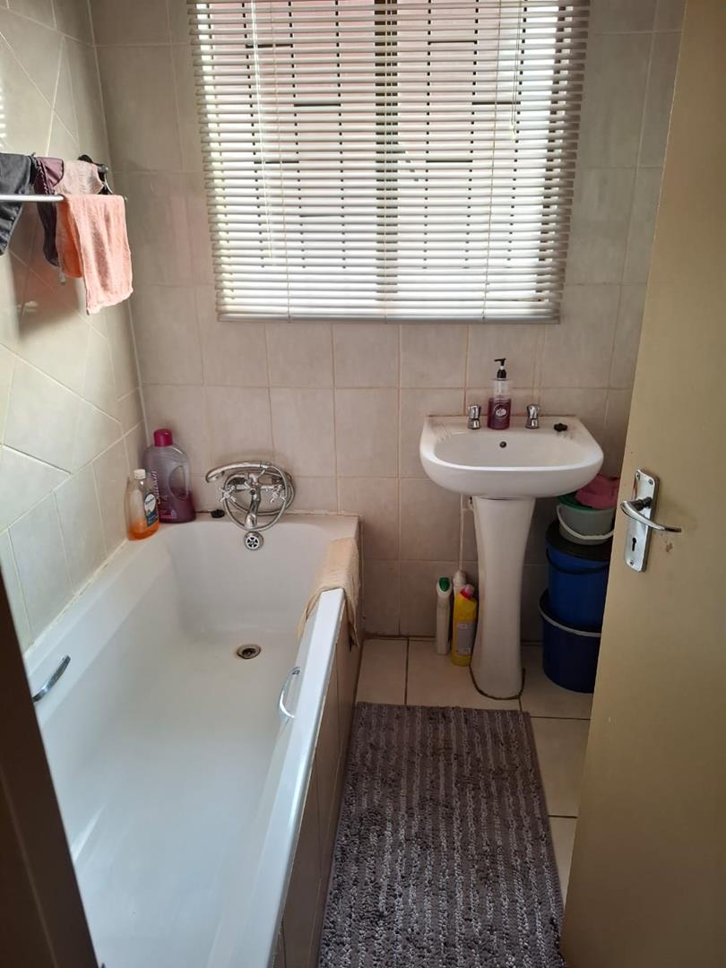 3 Bedroom Property for Sale in Soshanguve Gauteng