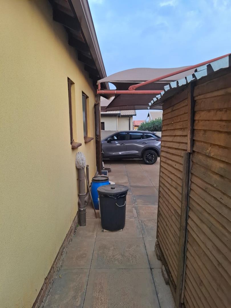 3 Bedroom Property for Sale in Soshanguve Gauteng