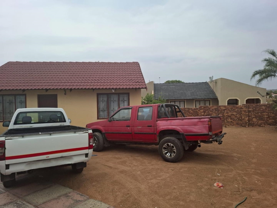 3 Bedroom Property for Sale in Soshanguve Gauteng