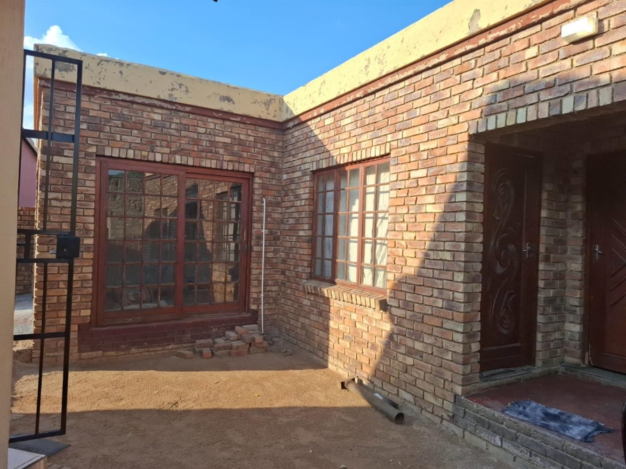 3 Bedroom Property for Sale in Soshanguve Gauteng