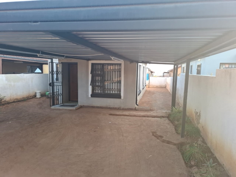 3 Bedroom Property for Sale in Soshanguve Gauteng
