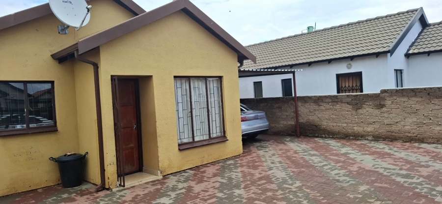 3 Bedroom Property for Sale in Soshanguve VV Gauteng