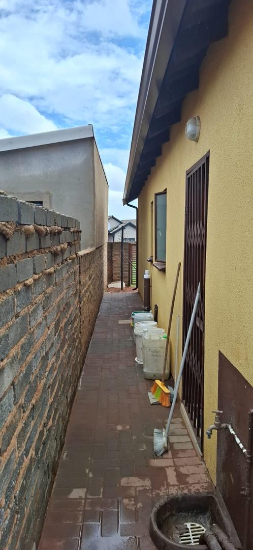 3 Bedroom Property for Sale in Soshanguve VV Gauteng