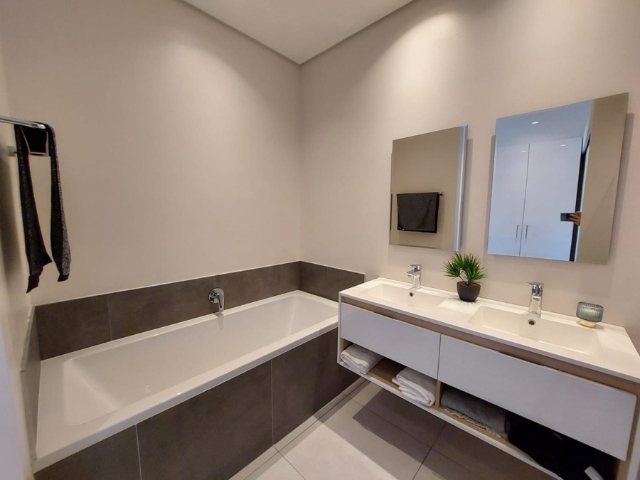 To Let 2 Bedroom Property for Rent in Glenadrienne Gauteng