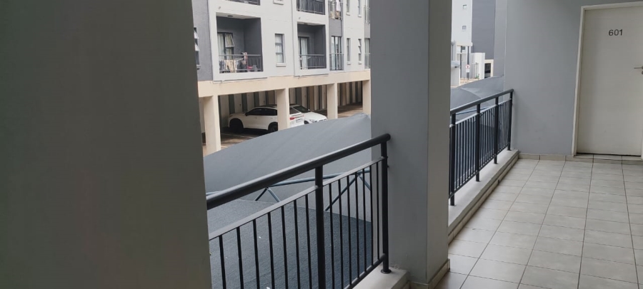 1 Bedroom Property for Sale in Grand Central Gauteng