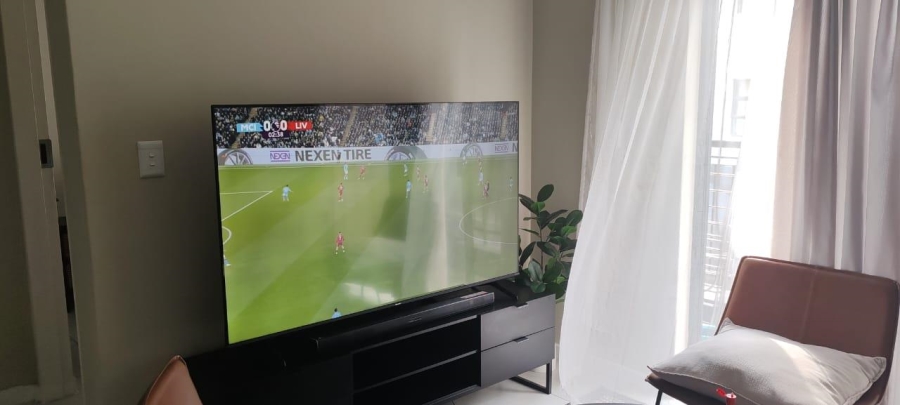 1 Bedroom Property for Sale in Grand Central Gauteng