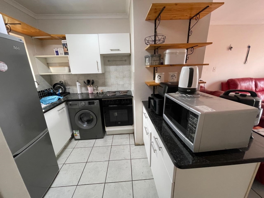 2 Bedroom Property for Sale in Faerie Glen Gauteng