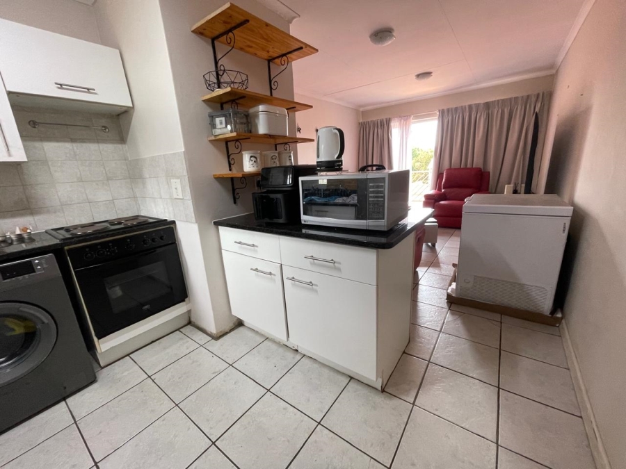 2 Bedroom Property for Sale in Faerie Glen Gauteng