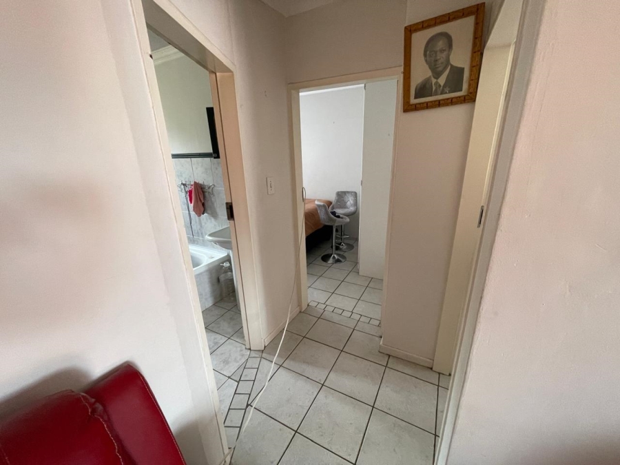 2 Bedroom Property for Sale in Faerie Glen Gauteng