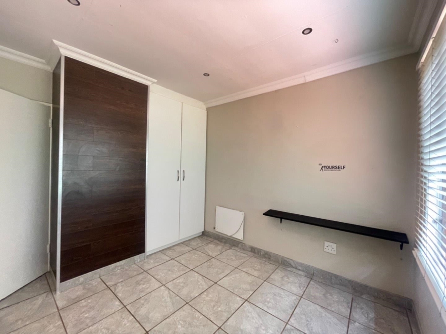 To Let 3 Bedroom Property for Rent in Glen Marais Ext 3 Gauteng