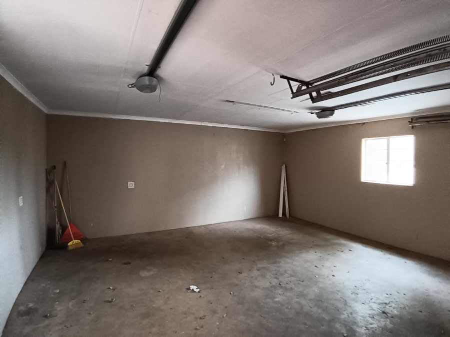 To Let 3 Bedroom Property for Rent in Moreleta Park Gauteng