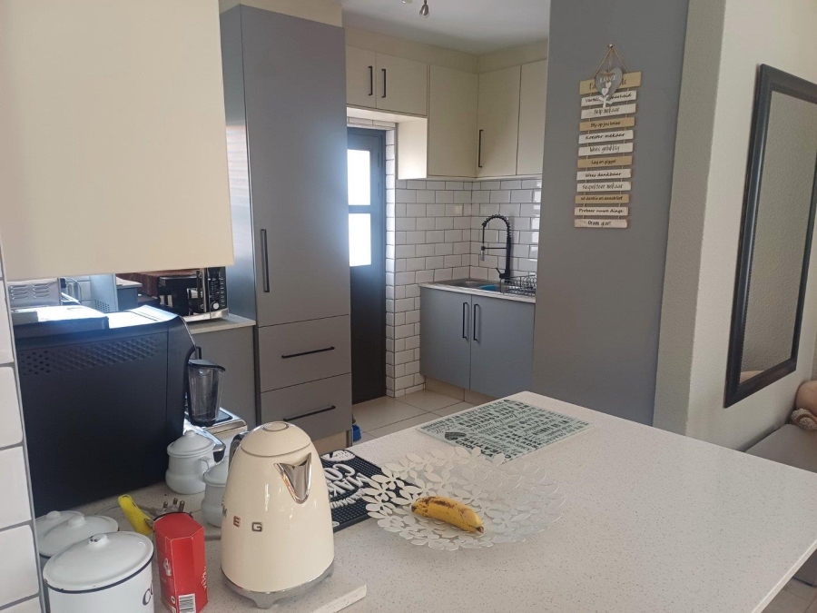 3 Bedroom Property for Sale in Glen Marais Gauteng