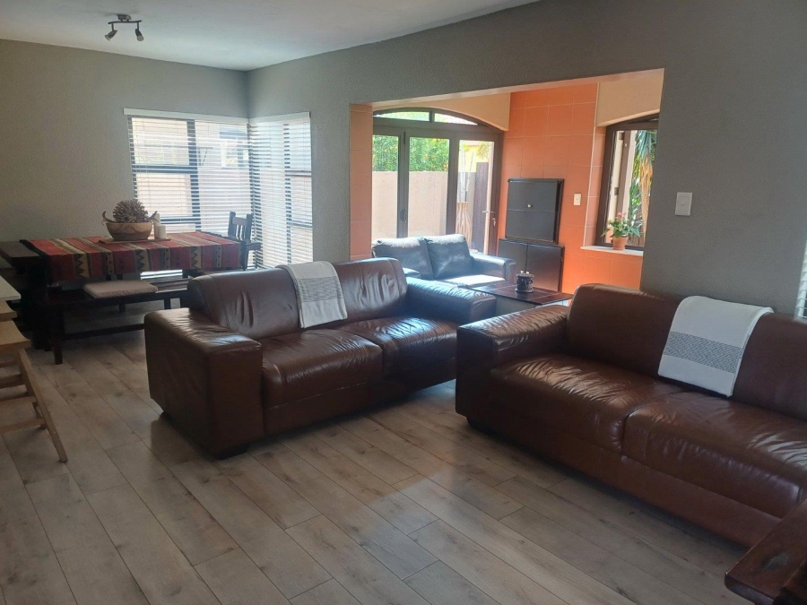 3 Bedroom Property for Sale in Glen Marais Gauteng