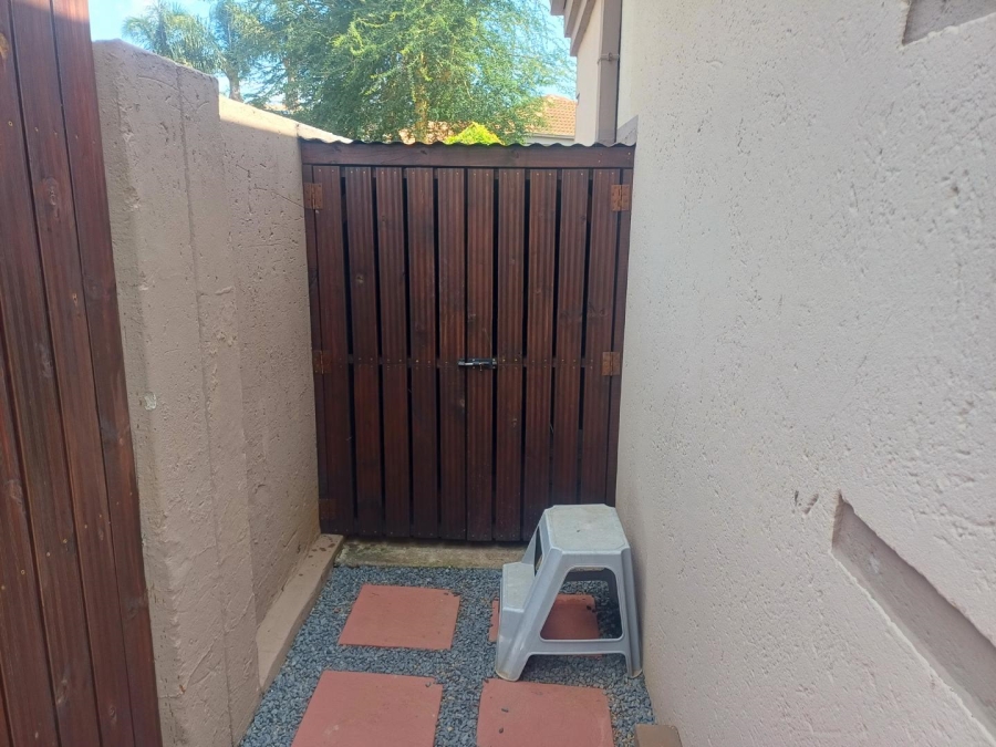 3 Bedroom Property for Sale in Glen Marais Gauteng